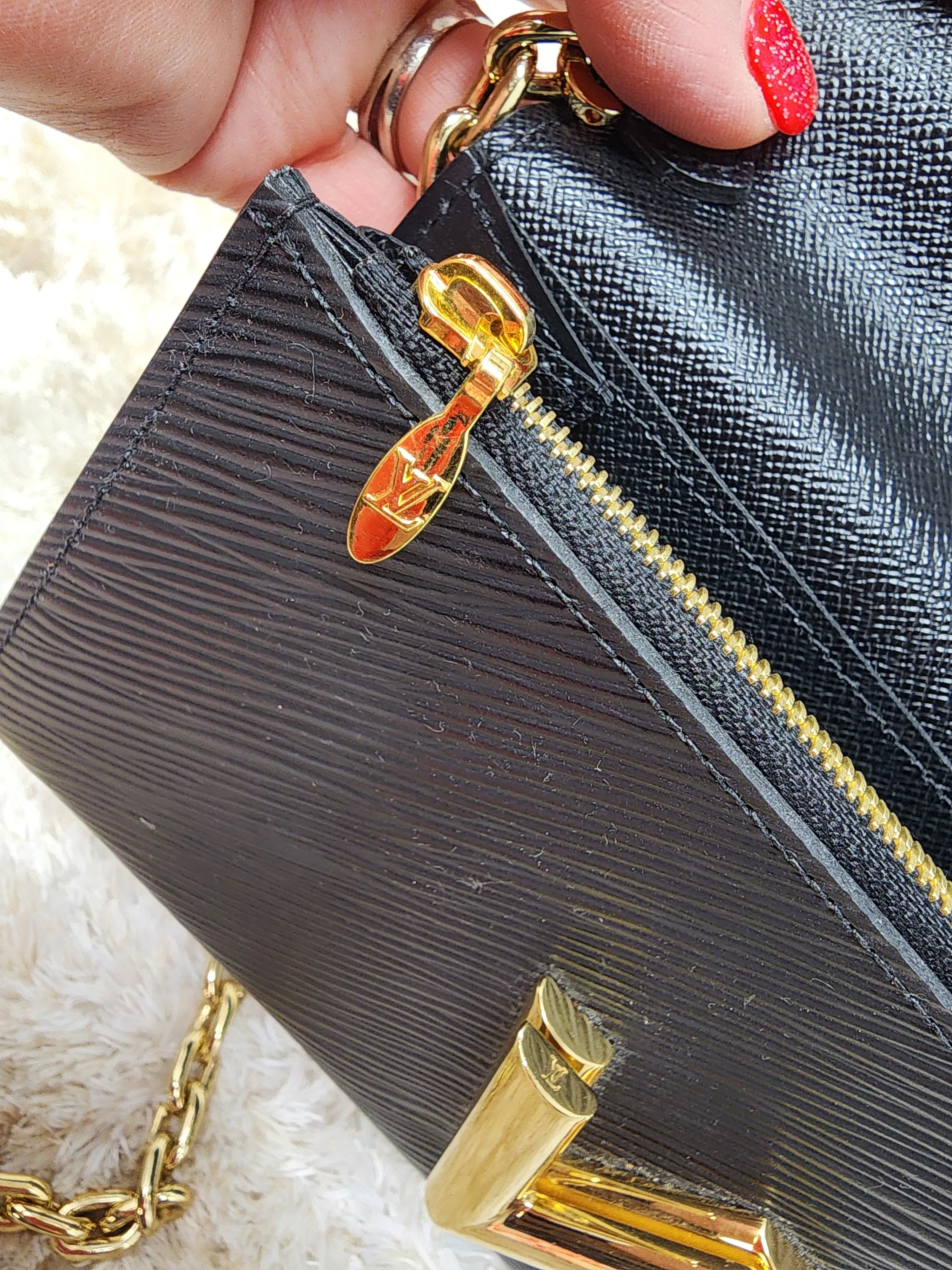 LOUIS VUITTON LIMITED EDITION BIRD EMBROIDERED CHAIN WALLET